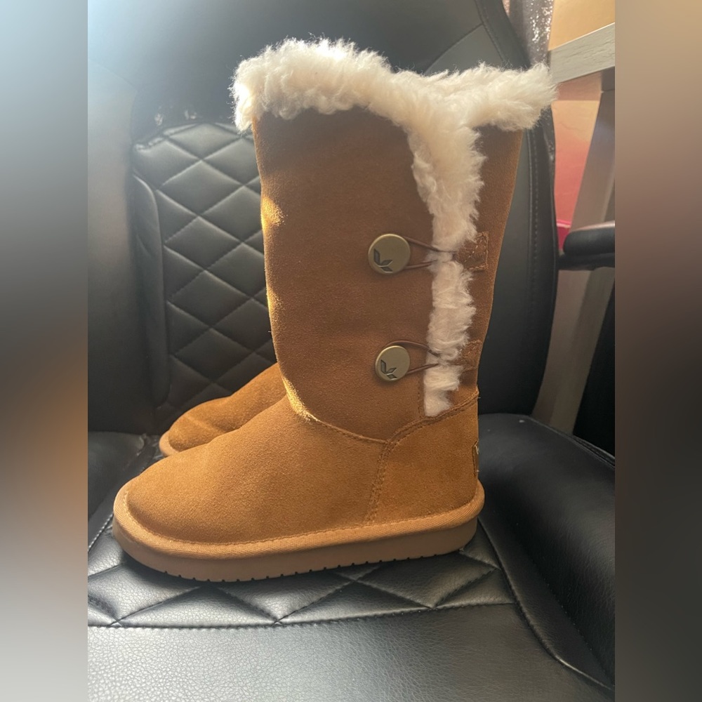 Koolaburra by Ugg boots